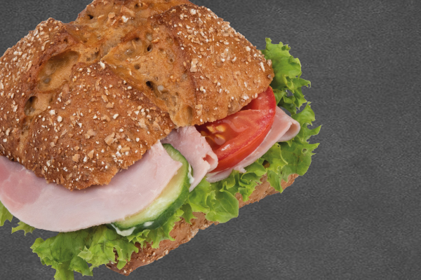 Dinkelsemmel mit Schinken